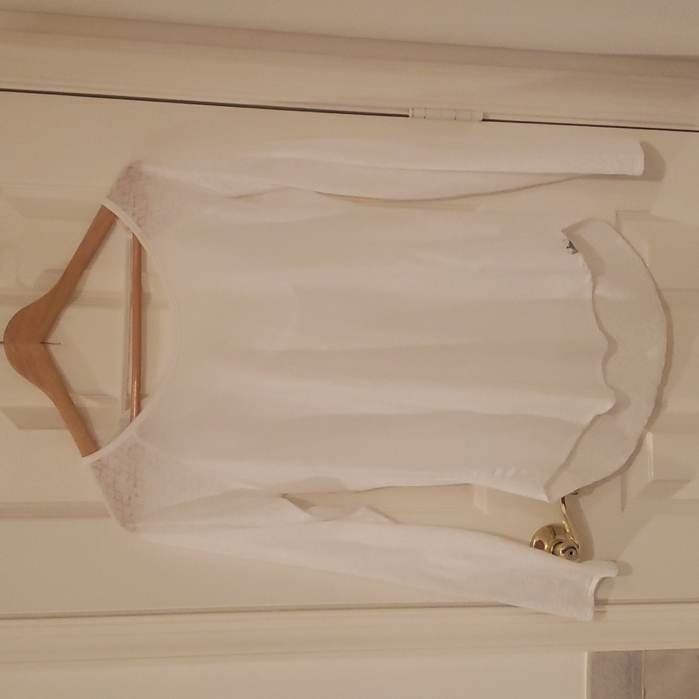 Prana white long sleeved scooped back lacy T shirt size medium